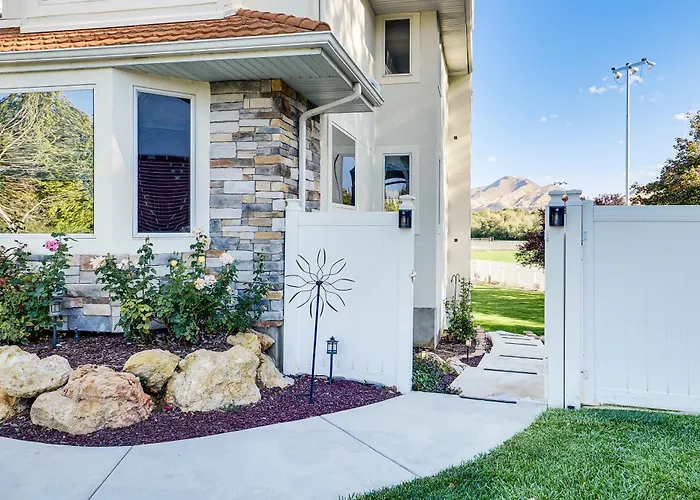 Mtn-View Slc Apt W/ Patio Near Downtown